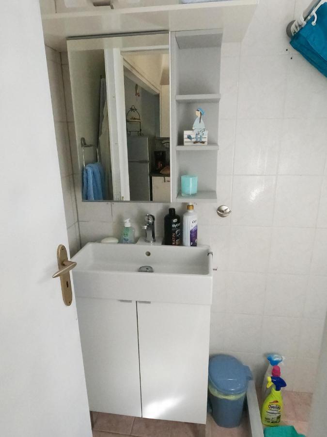 Spiti Ostria Villa Aigio Eksteriør billede