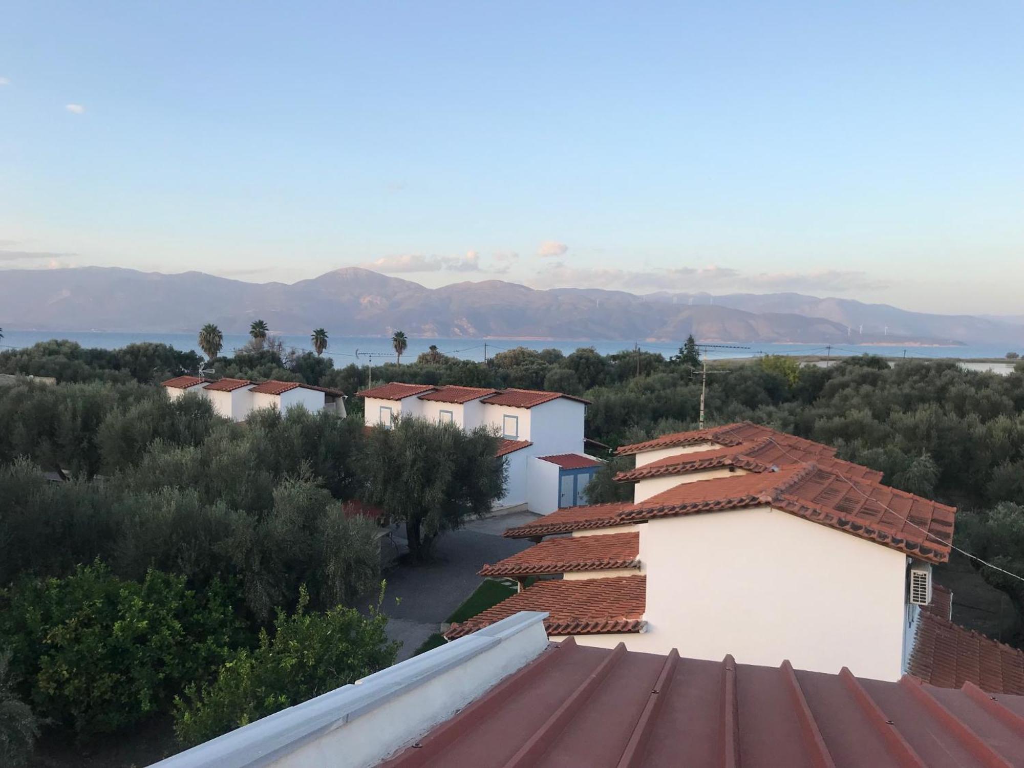 Spiti Ostria Villa Aigio Eksteriør billede